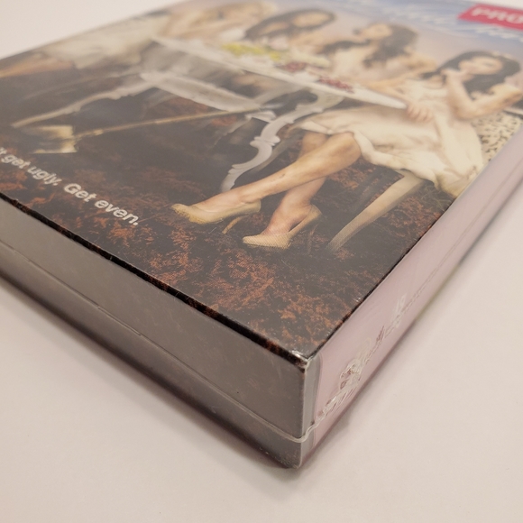 Pretty Little Liars DVD The Complete Second Season New - Picture 3 of 4